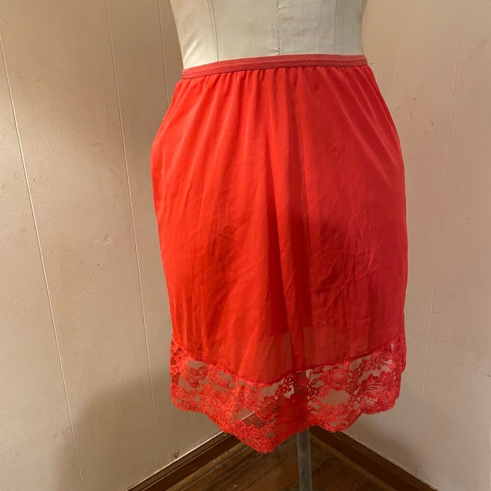 Vintage 60s Bright Coral DEEP LACE Pillow Tab  Nylon Half Slip M
